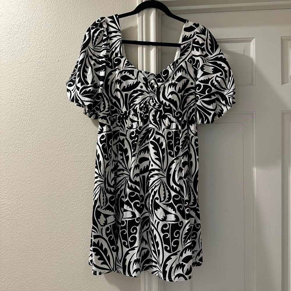 Love Riche Dress - black and white print